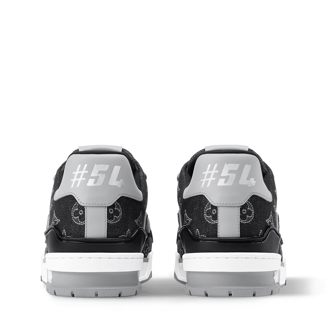L0vis Vvtt0n 1AJ340 LV Trainer Sneaker