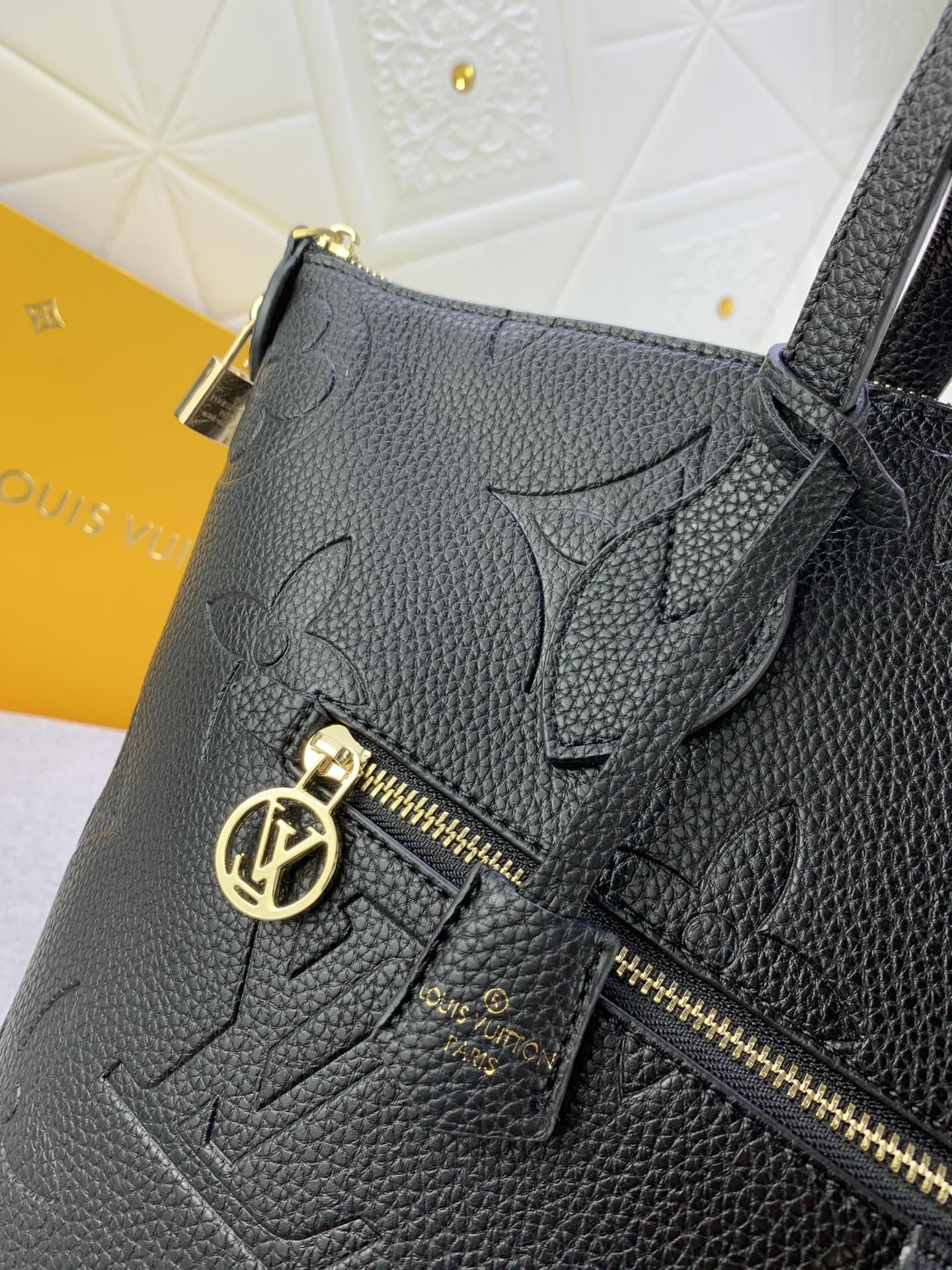 L0vis Vvtt0n M46357 Travel Bag