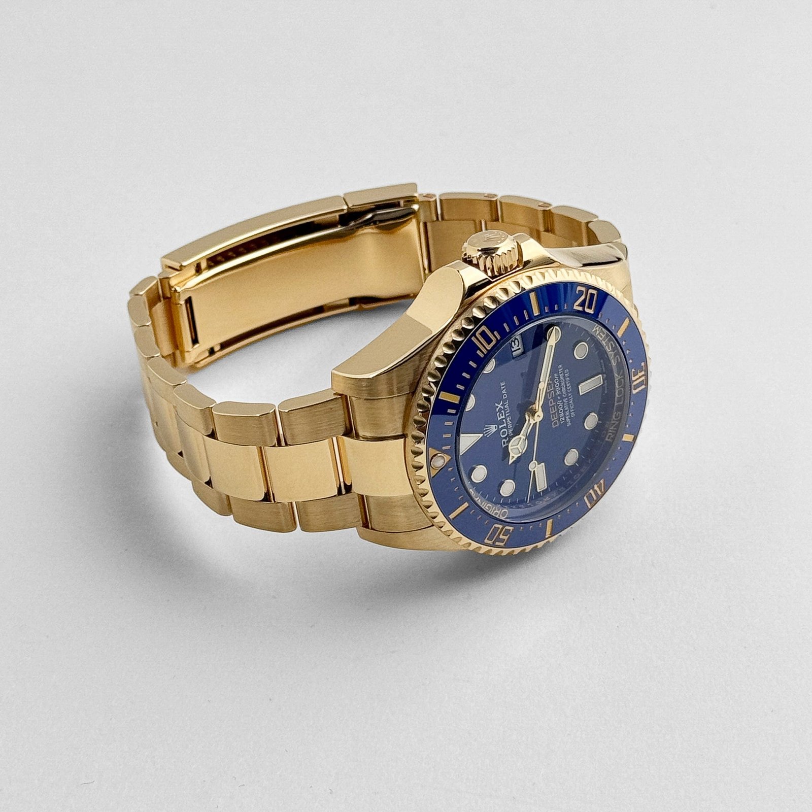 R01ex Deepsea 136668LB Yellow Gold Blue Dial Oyster