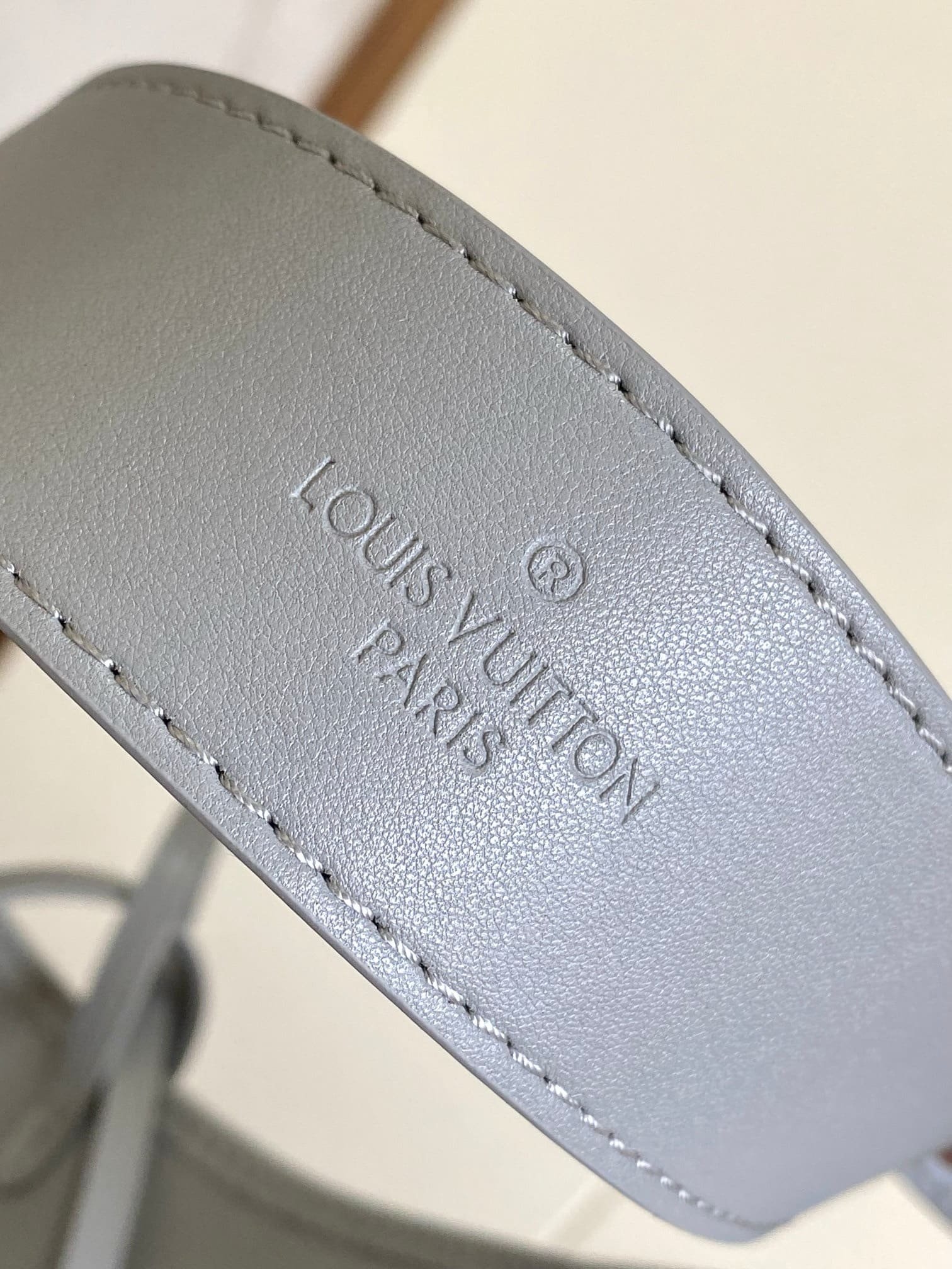 L0vis Vvtt0n M12579 CarryAll Cargo PM