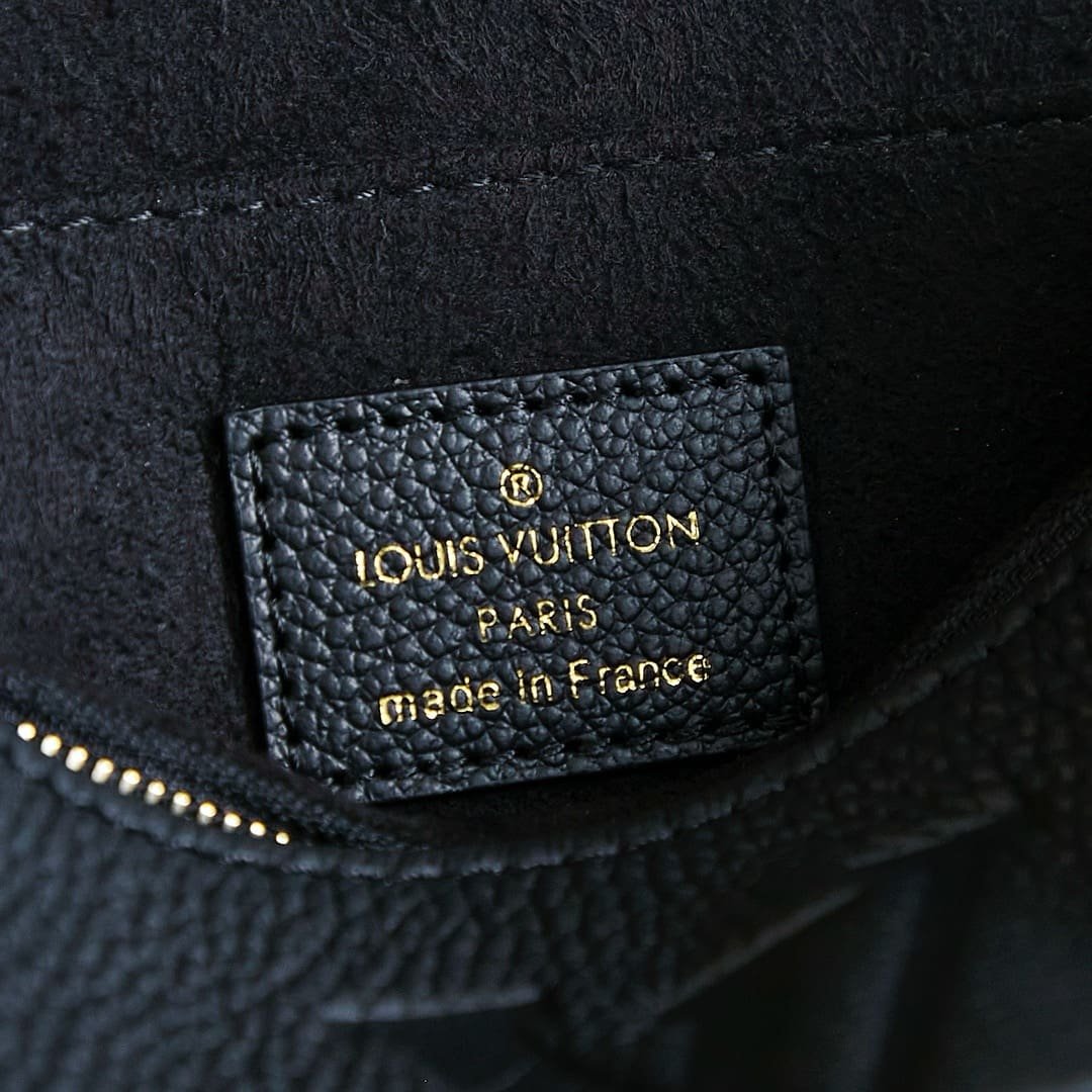 L0vis Vvtt0n M45977 Madeleine BB Bag
