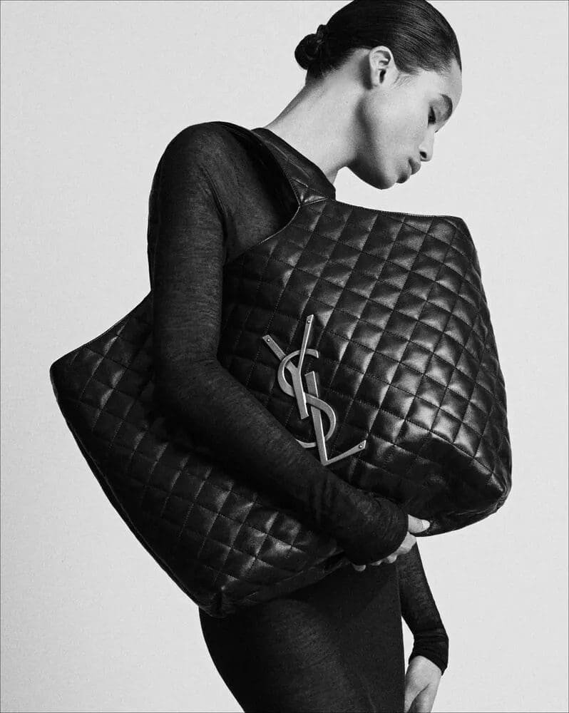 Sa1nt Lau*nt ICARE MAXI SHOPPING BAG IN QUILTED LAMBSKIN