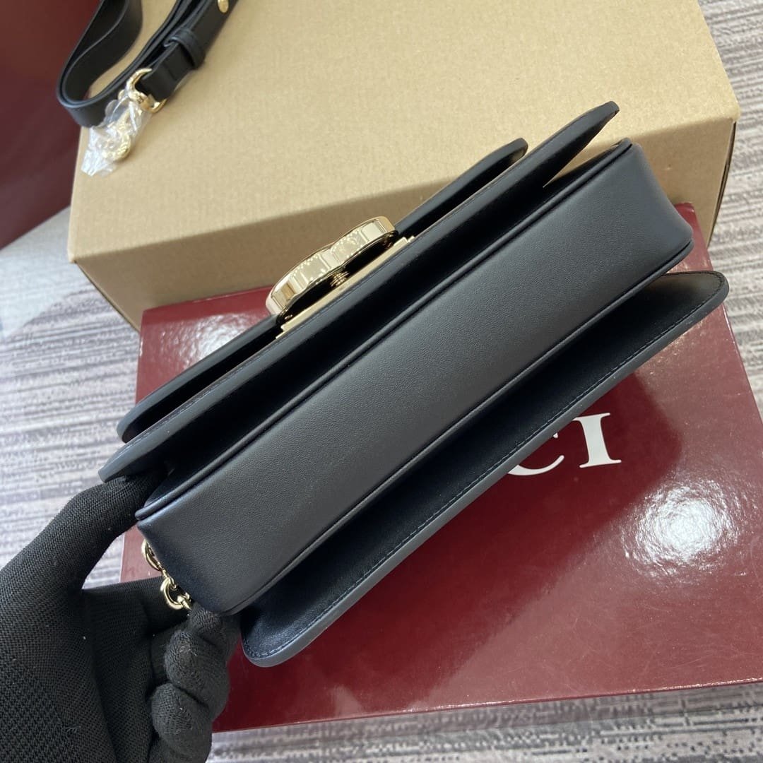 Gvc*1 GO SMALL SHOULDER BAG