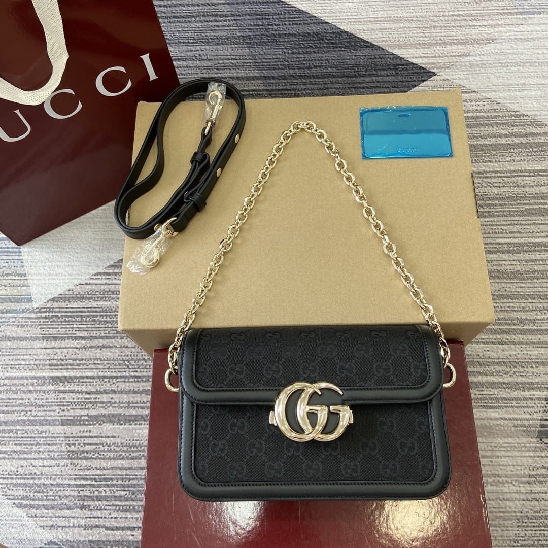 Gvc*1 GO SMALL SHOULDER BAG