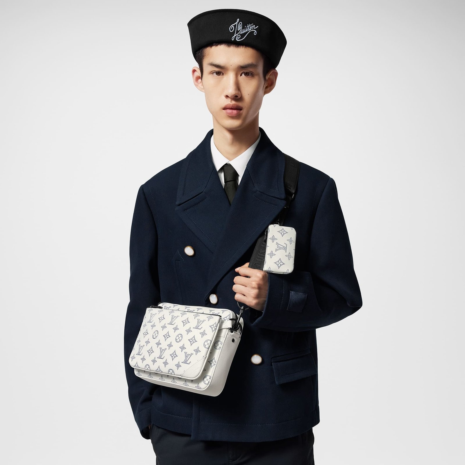 L0vis Vvtt0n M24754 Trio Messenger