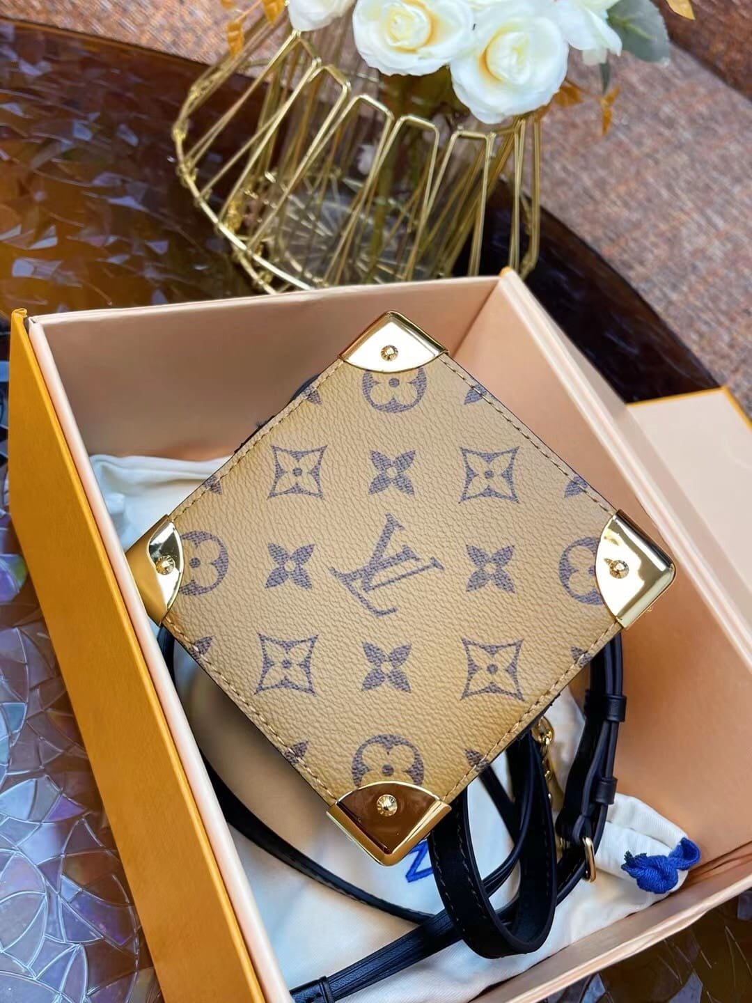 L0vis Vvtt0n M82885 Noé Purse LV Charms