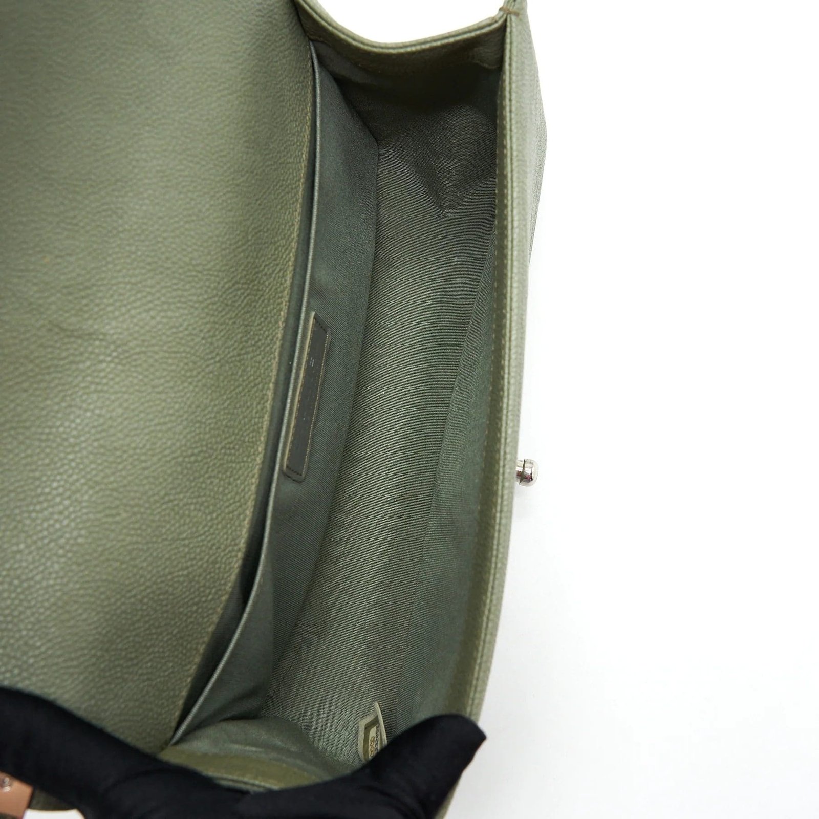 Ch**el MEDIUM BOY BAG CAVIAR LIGHT GREEN
