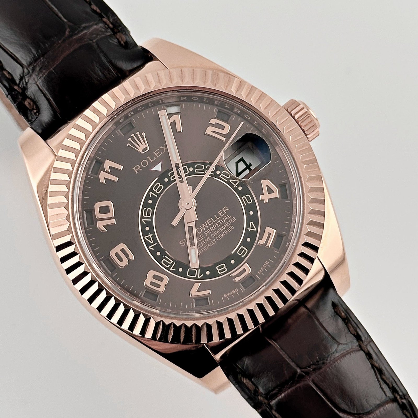 R01ex Sky-Dweller 326135 Rose Gold Chocolate Dial