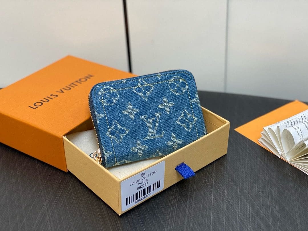 L0vis Vvtt0n M82957  Zippy Coin Purse