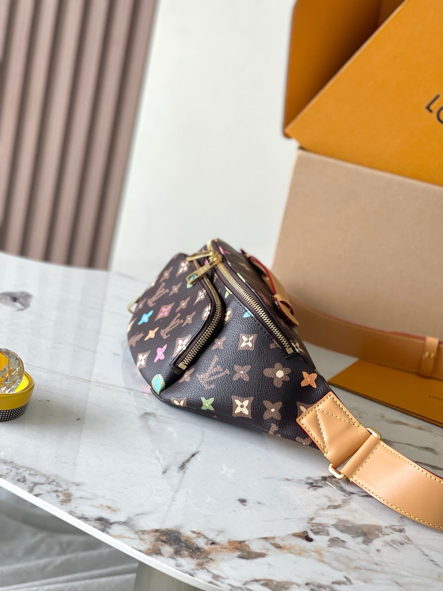 L0vis Vvtt0n M24858 Rush Bumbag