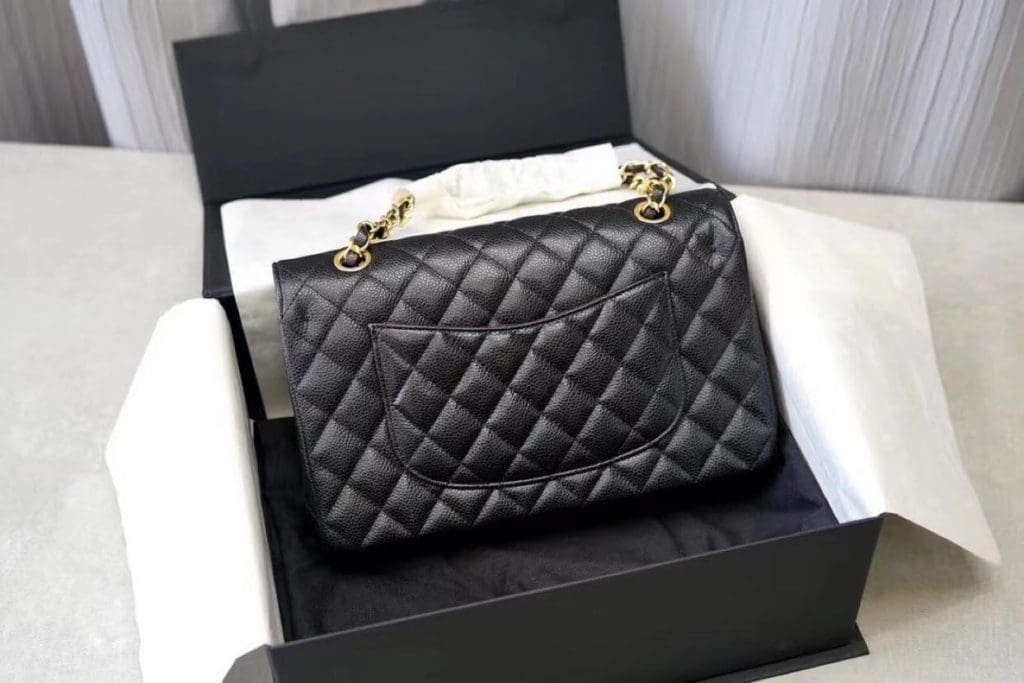 Ch**el Classic Flap Handbag GRAINED CALFSKIN & GOLD METAL