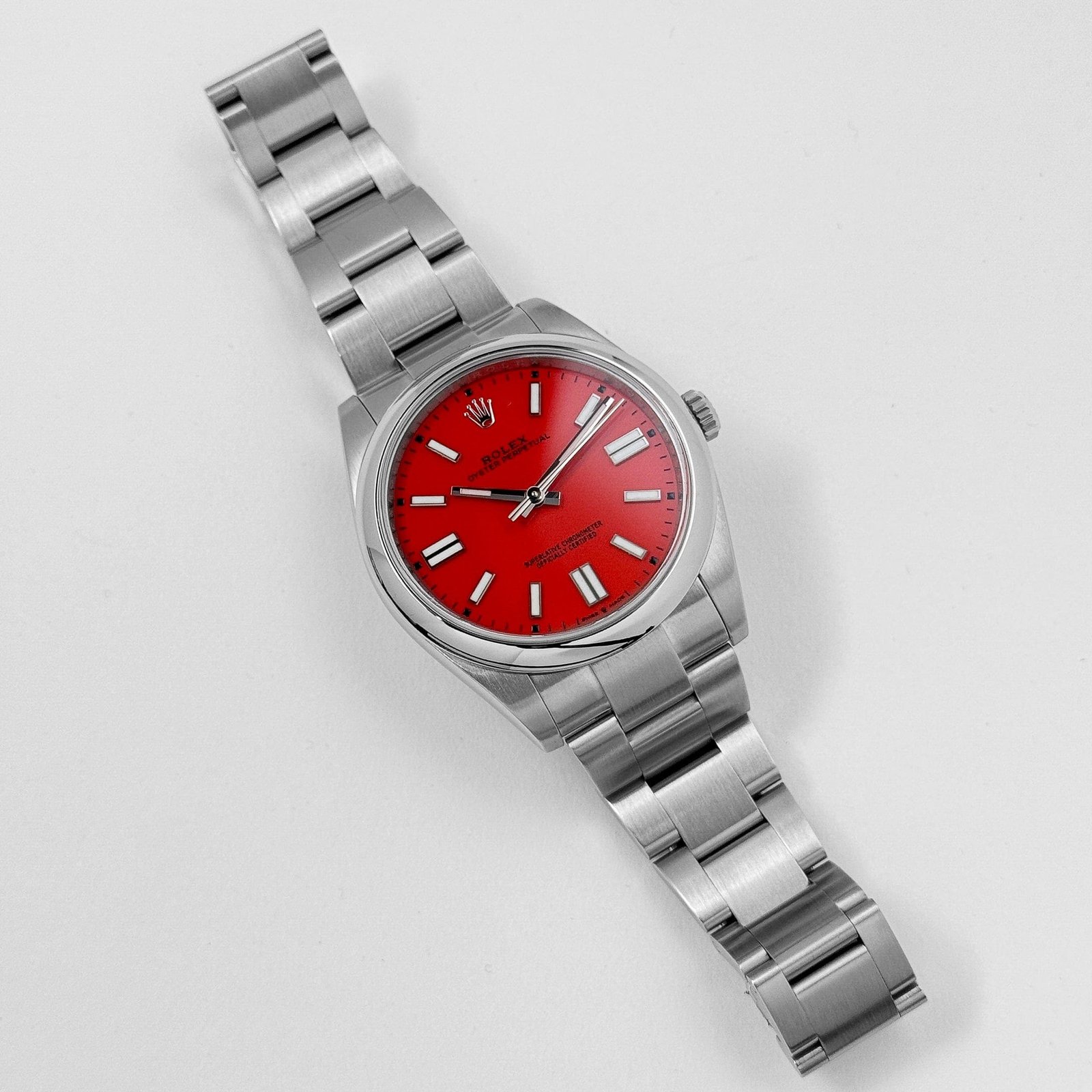 R01ex Oyster Perpetual 41 124300 Stainless Steel Red Dial (2021)