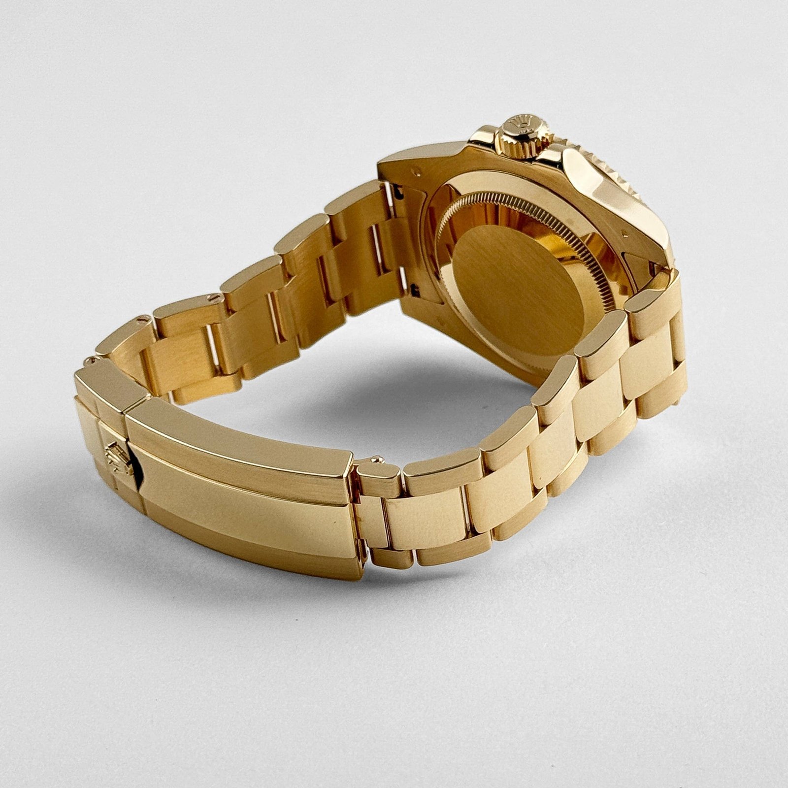 R01ex Submariner Date 116618LN Yellow Gold Black Dial (2015)