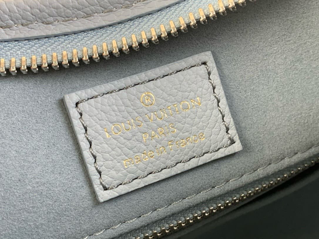 L0vis Vvtt0n M46673 CarryAll PM
