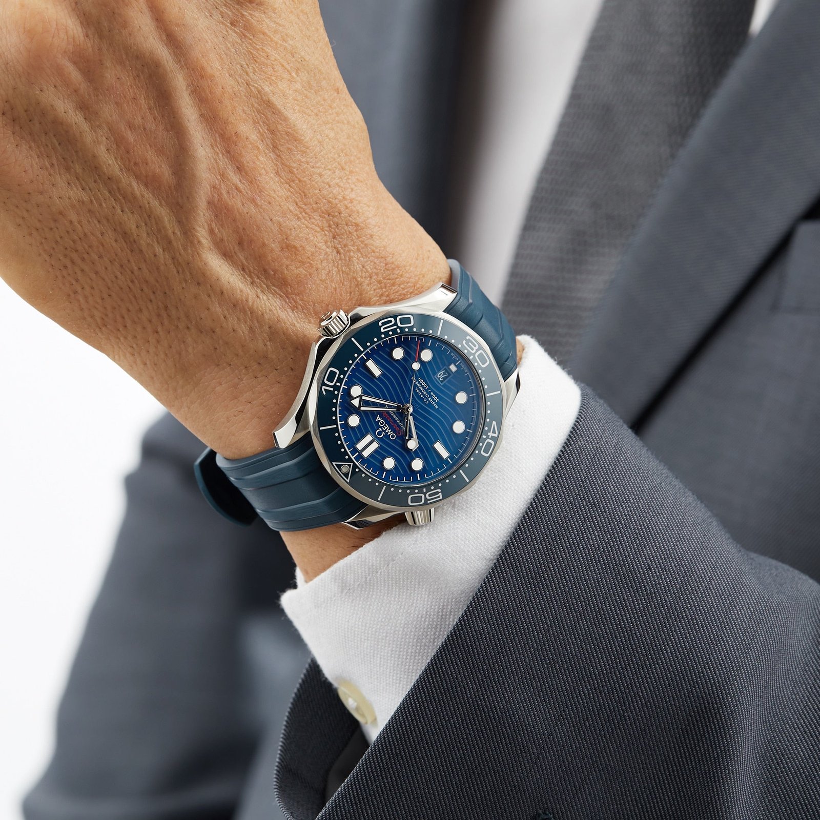 0me*ga Seamaster Diver 300M