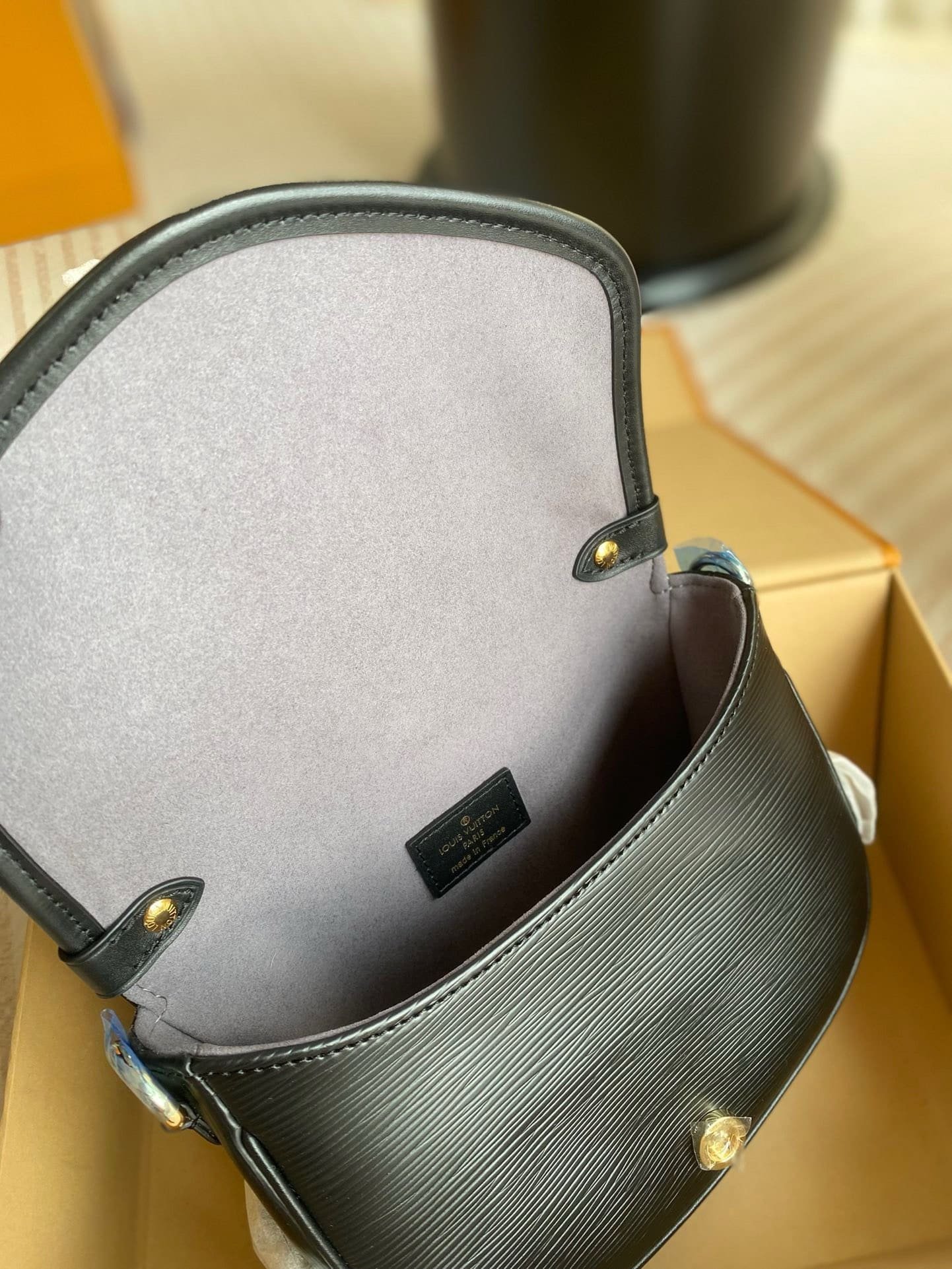 L0vis Vvtt0n M23469 SAUMUR BB