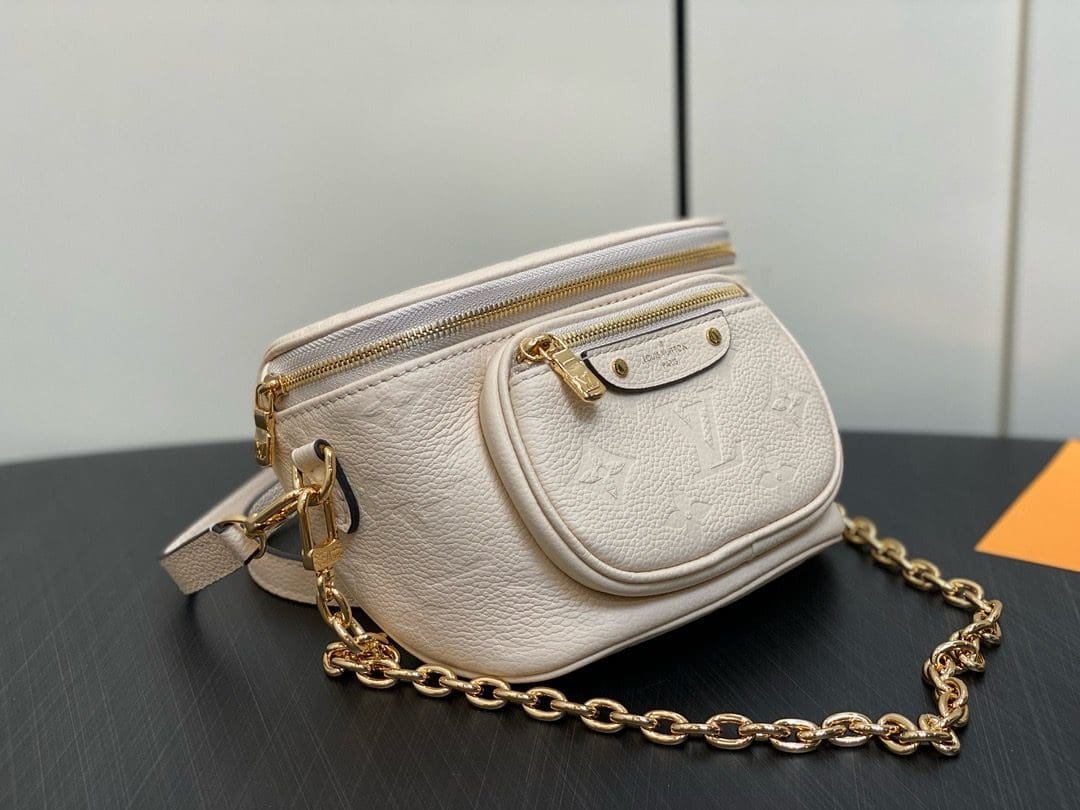 L0vis Vvtt0n M83275 Mini Bumbag