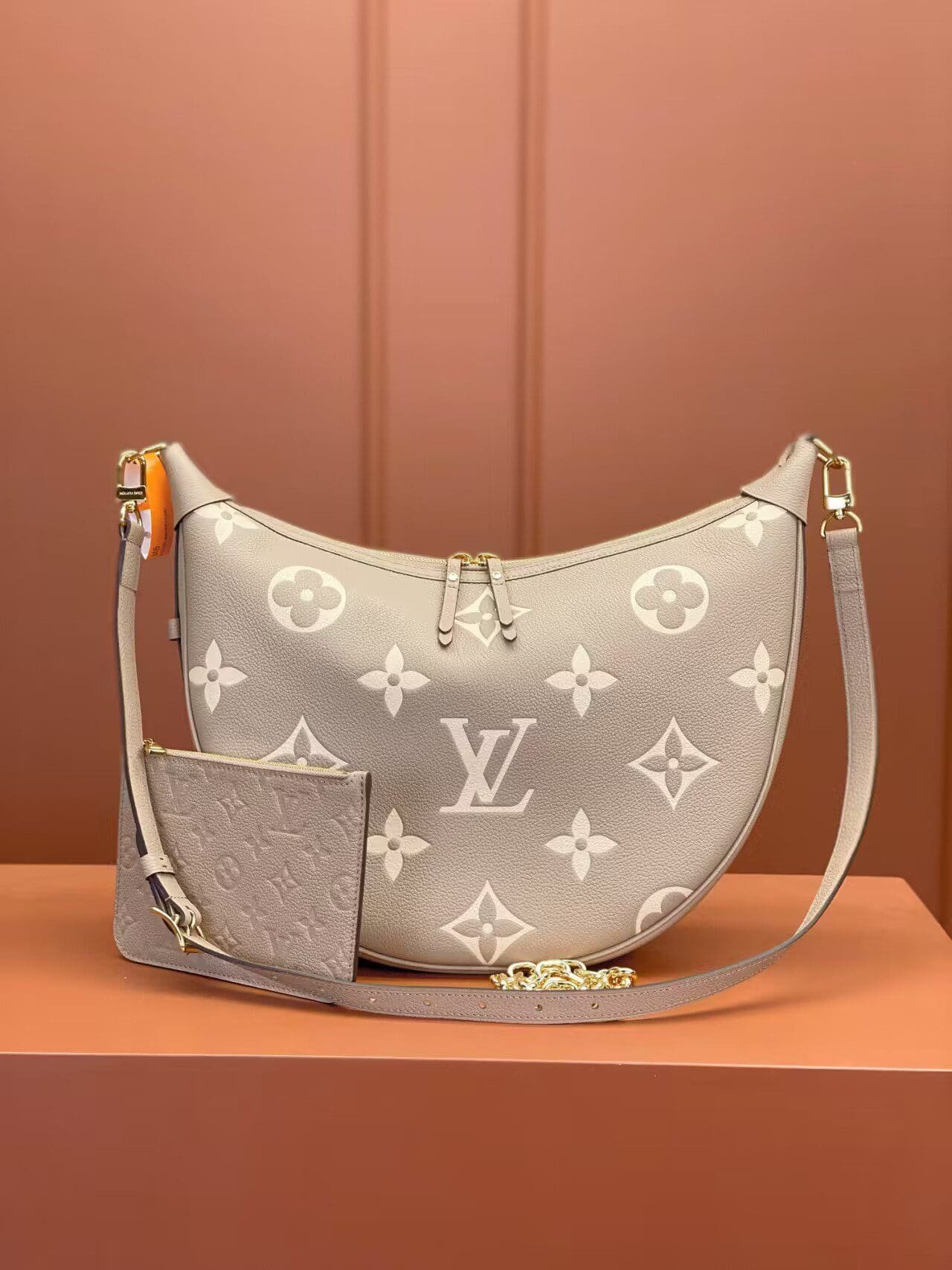 L0vis Vvtt0n Loop Hobo M46738