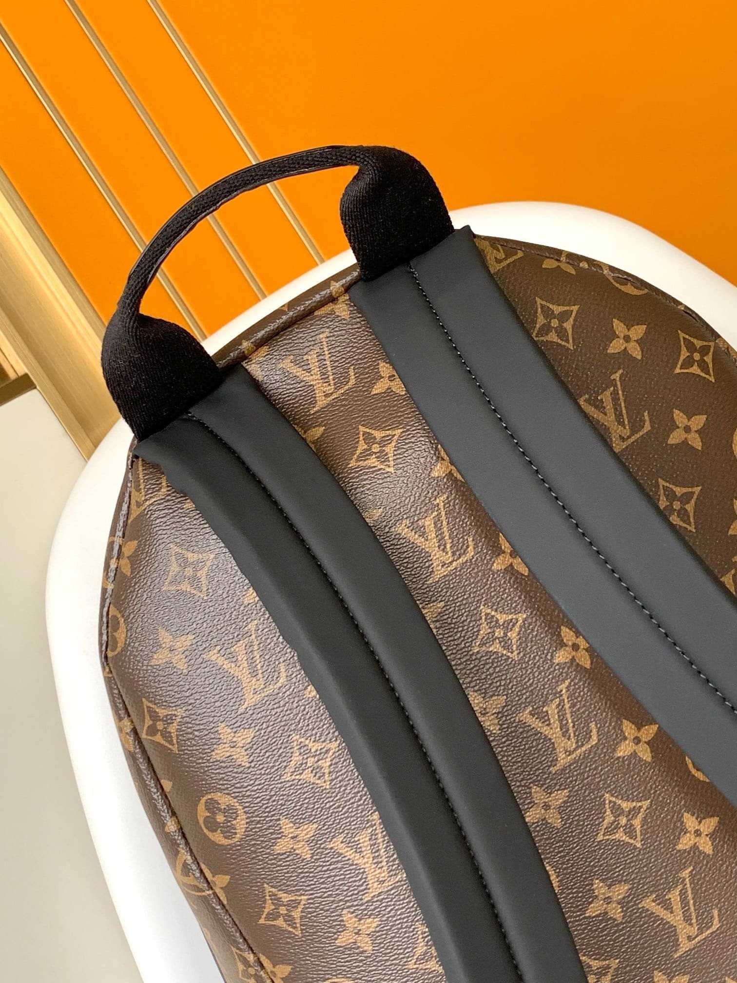 L0vis Vvtt0n M46684 Discovery Backpack PM