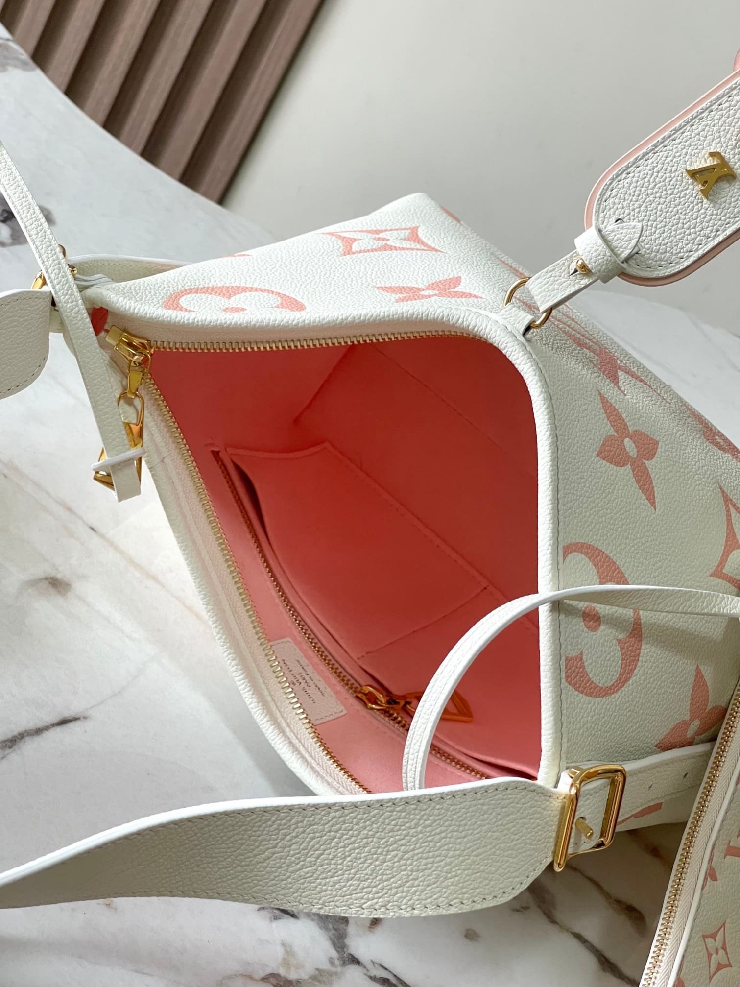 L0vis Vvtt0n M24141 CarryAll PM