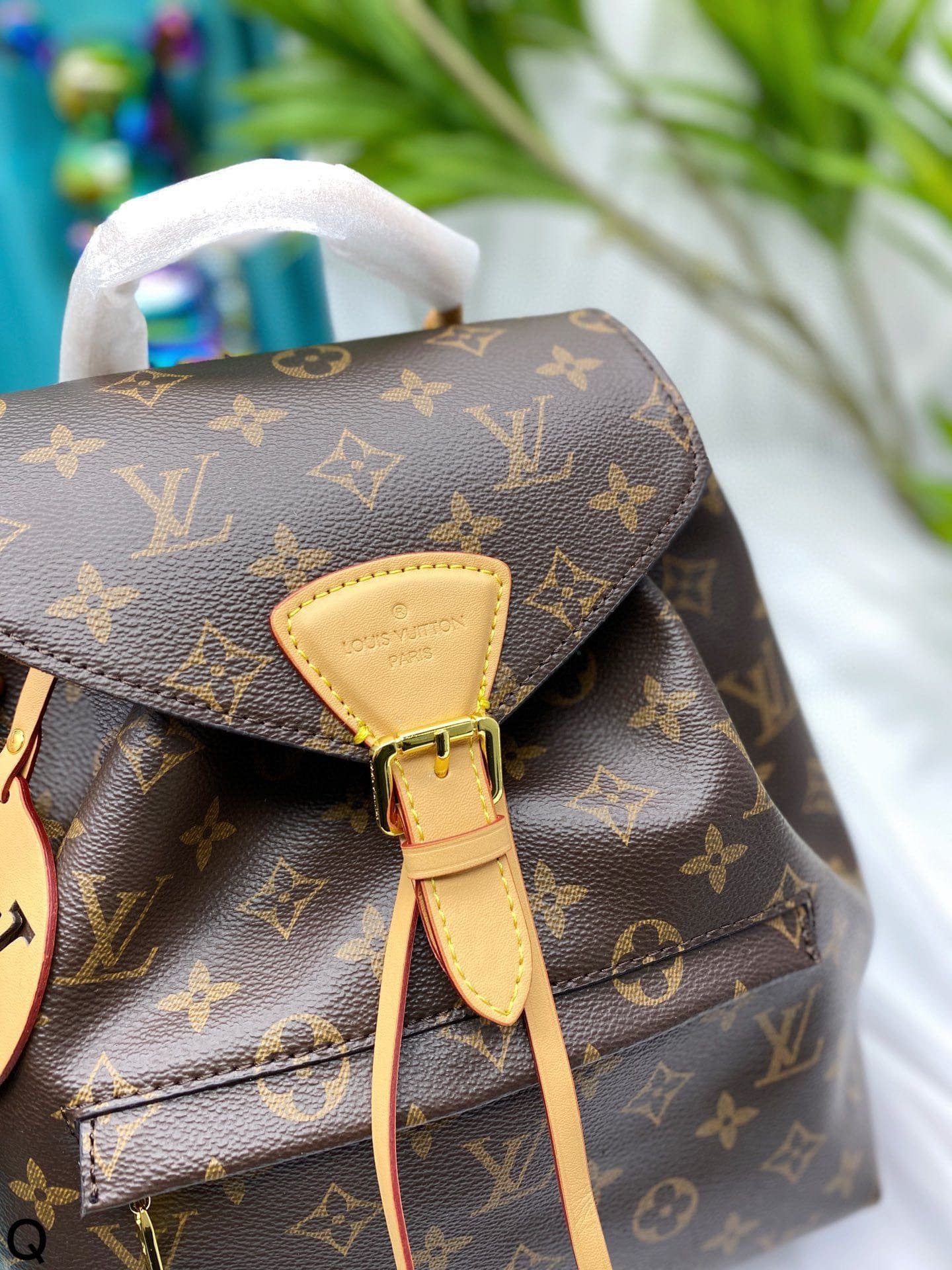 L0vis Vvtt0n Montsouris Backpack Monogram Canvas